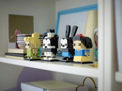 LEGO BrickHeadz Disney 100th Celebration Mickey Mouse - 4